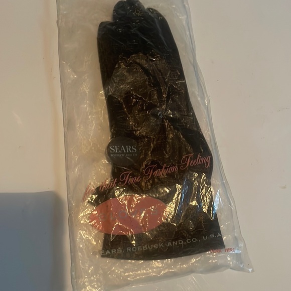 Vintage 1950s New leather black fashion gloves Womens small Sears Roebuck Co USA